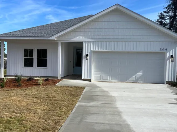 304 Lakeside Dr, Panama City, FL 32404