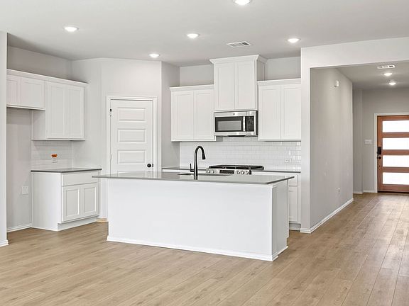 7th image of this home