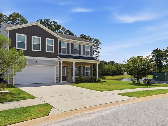 2nd image of 165 Clydesdale Cir