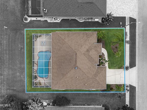 4th image of 1811 Hensley Dr