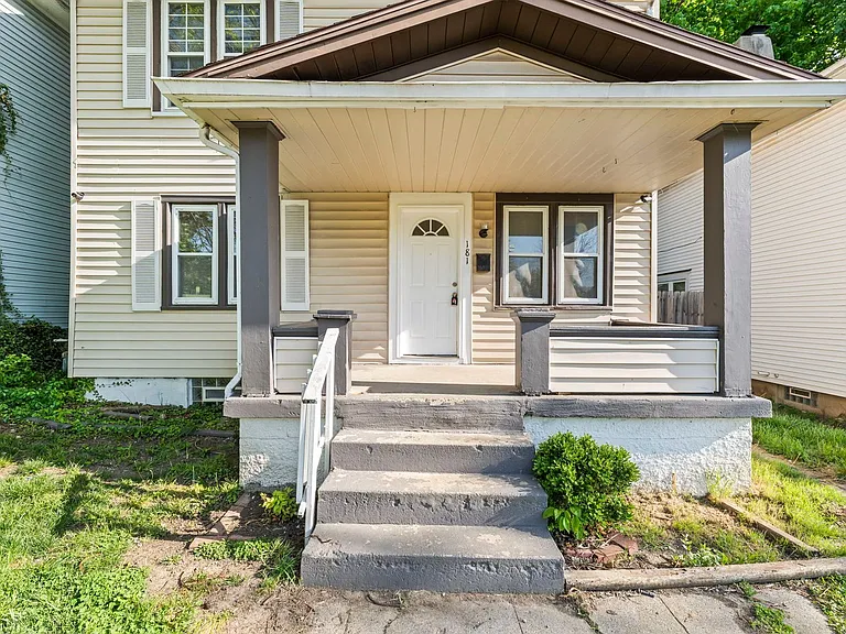 181 W Norman Ave — Photo 3