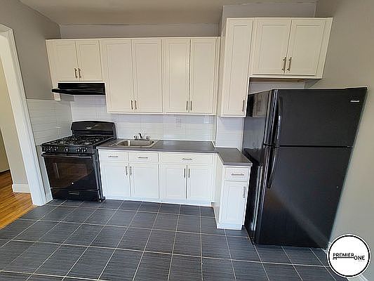 3rd image of 2700 Bronx Park E #G52