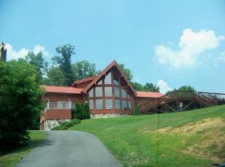 1073 Hemlock Ln, Princeton, WV 24739
