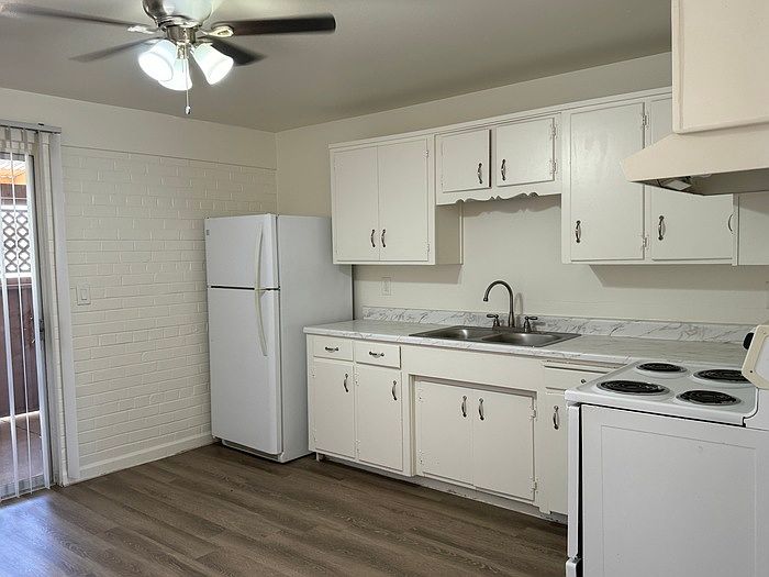 1st image of 3736 E Fairmount St APT 10