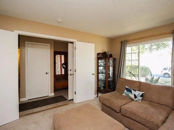 99 Coral Ln — Photo 7