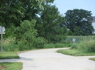 1495 Sutton Cir, Wauconda, IL 60084