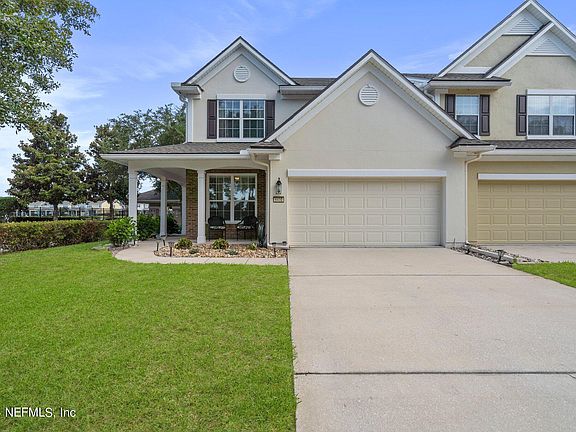 2nd image of 6430 AUTUMN BERRY Circle