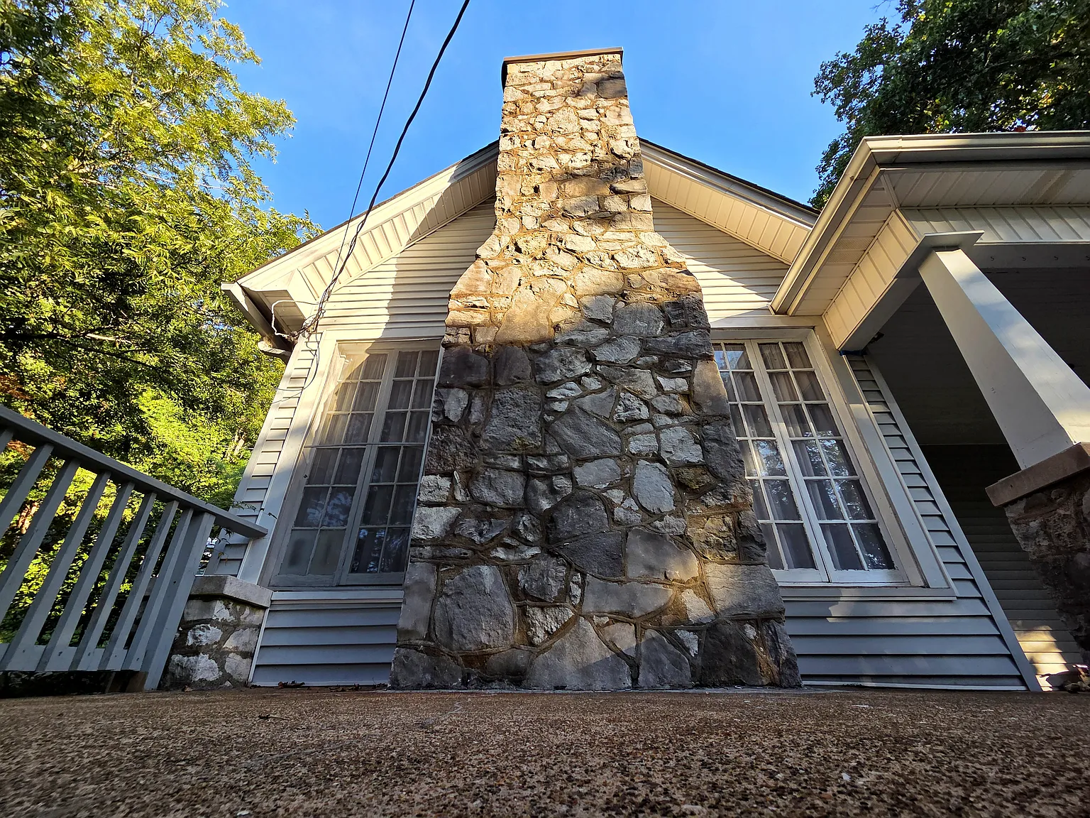 3 bed, 3.5 bath, 1950 sqft, $2,590 — Photo 3