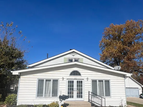 818 W Main St, Danville, IN 46122