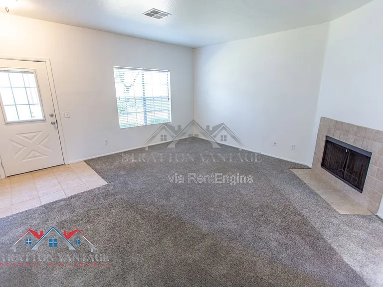 1970 N Hartford St #62 — Photo 7