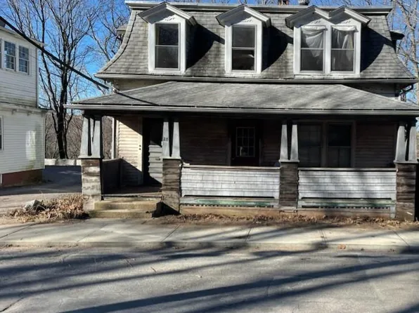 28 Wilkinson Street, Putnam, CT 06260