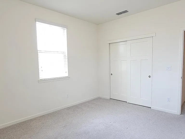 8013 Avanti Dr — Photo 43