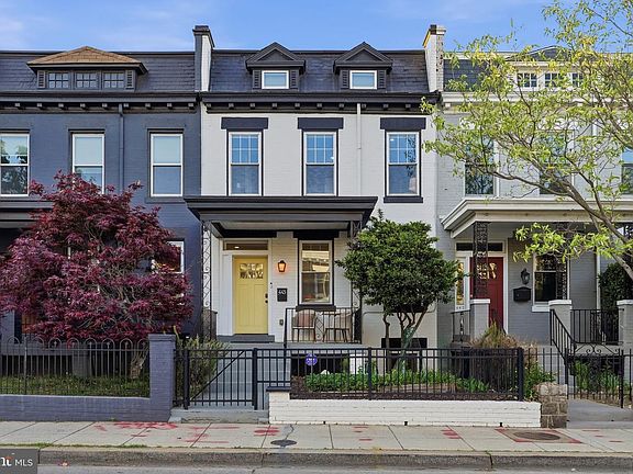 3rd image of 445 Kenyon St NW