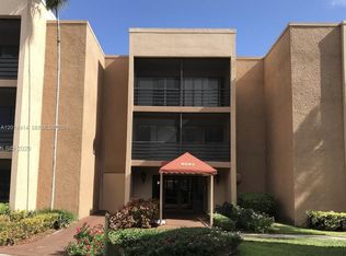Emerald Hills Condo, Hollywood, FL 33021