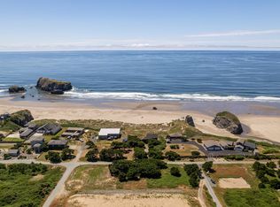 Rohrer Ave, Bandon, OR 97411