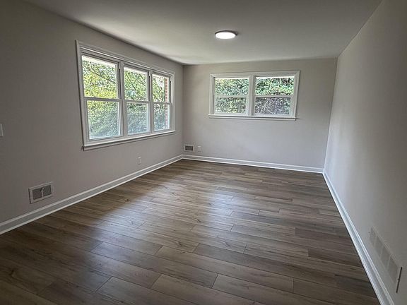 3rd image of 1709 Saint Michaels Rd