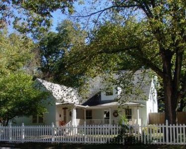 619 S 5th St, Rogers, AR, 72756