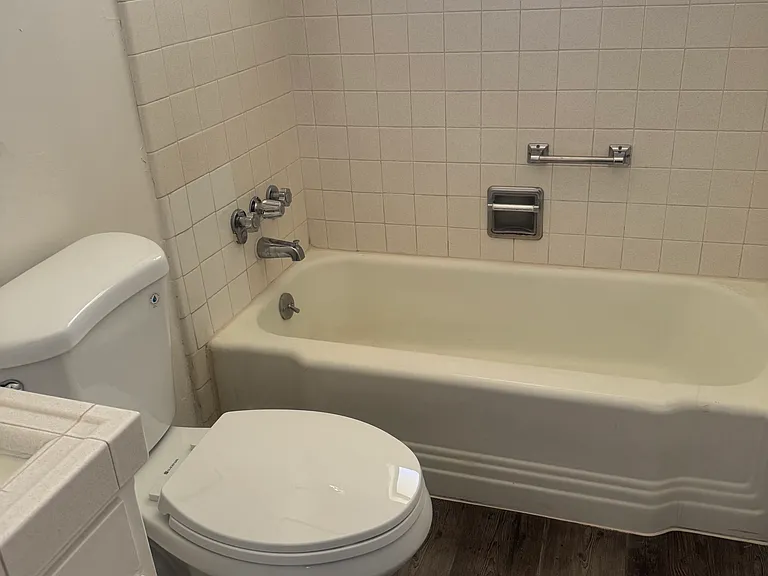 831 W Cambridge Ave #B — Photo 7