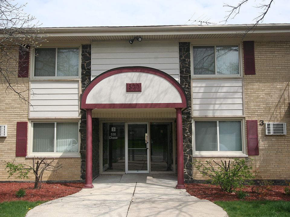 1st image of 530 Chase Dr APT 14