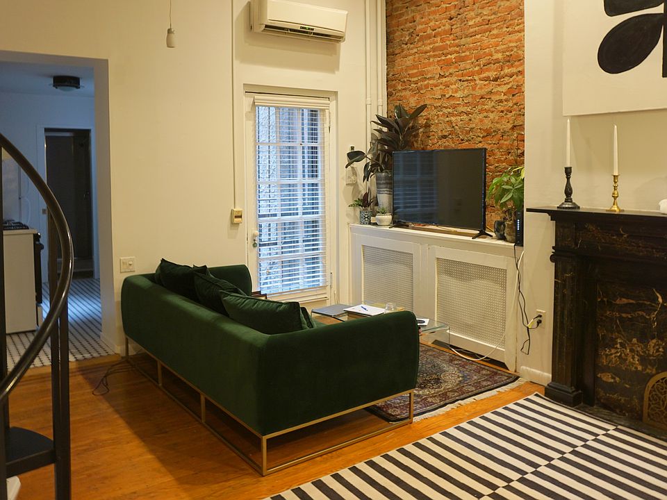 1st image of 1521 Spruce St APT 203