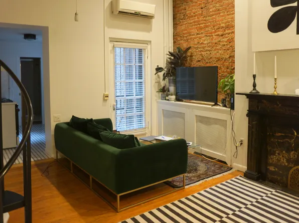 1521 Spruce St APT 203, Philadelphia, PA 19102