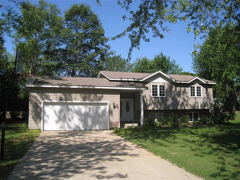 1st image of 618 Beechwood St