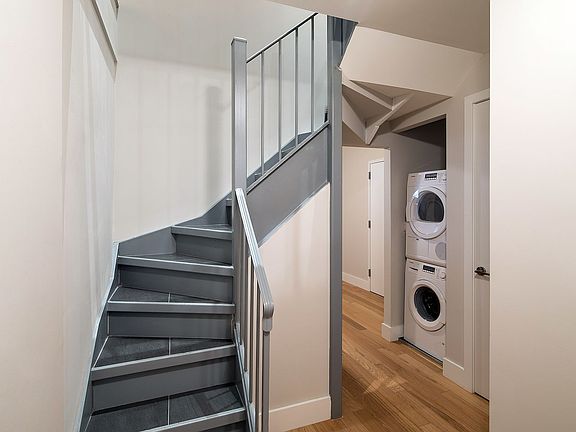 4th image of 232 E 88th St APT 1A