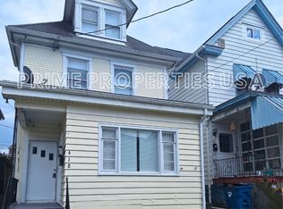 418 N 3rd St, Jeannette, PA 15644