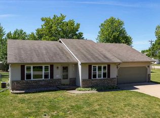 W7095 Shea Rd, MENASHA, WI 54952