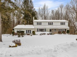 4 Willowbrook Lane, Ballston Lake, NY 12019