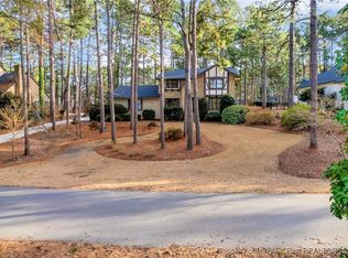6821 Thames Dr, Fayetteville, NC 28306