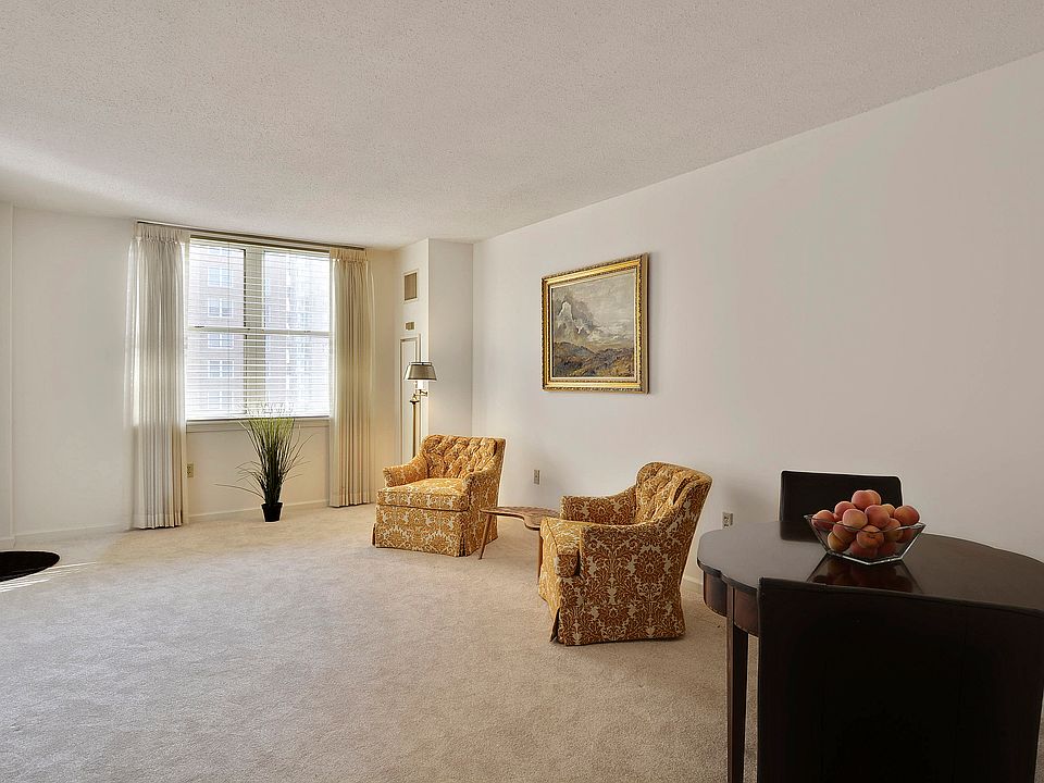 1st image of 900 N Taylor St APT 1027