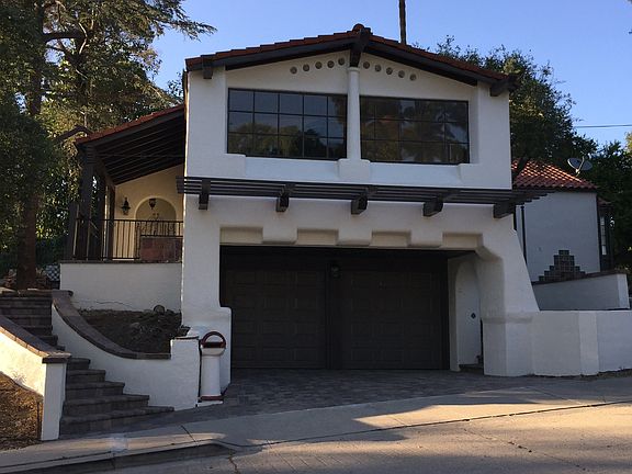 2nd image of 522 Fremont Ave