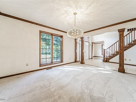 5th image of 29730 Essex Ct
