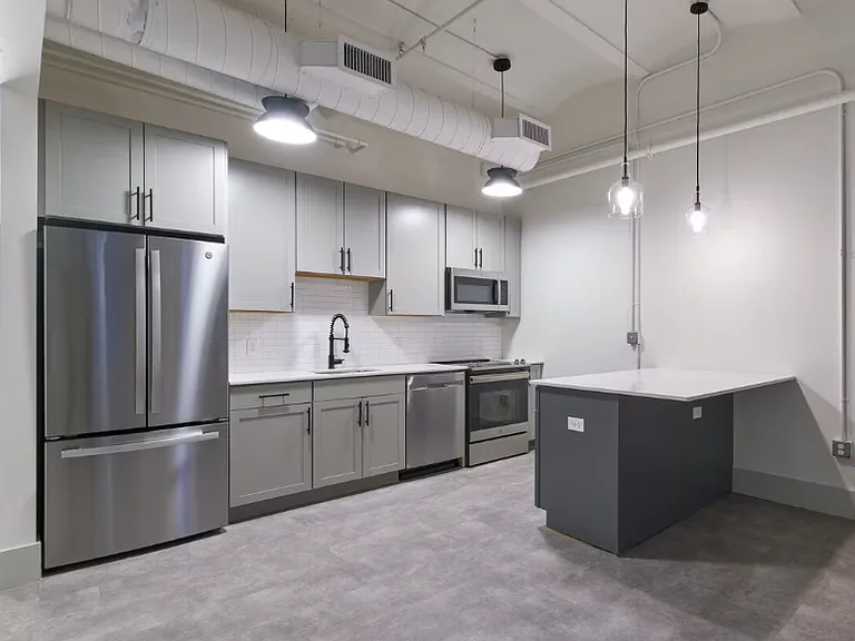 Ellwanger & Barry Building — Photo 9