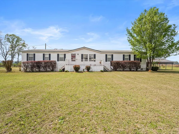 6 Hubert Edwards Dr, Richton, MS 39476