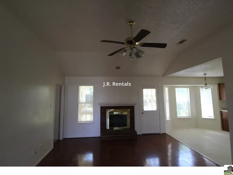 3615 Coral Bay Ln — Photo 46