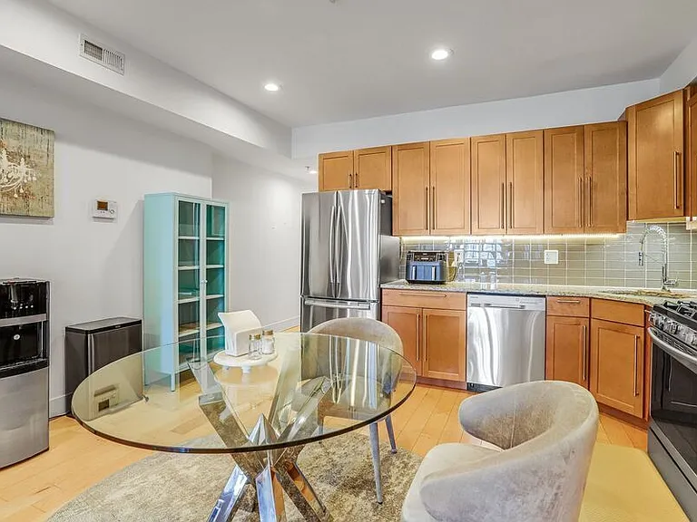 816 Kennedy St NW #2 — Photo 14