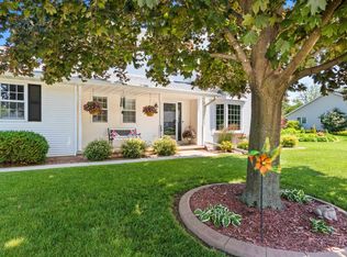 2914 Buttercup Ct, Green Bay, WI 54313