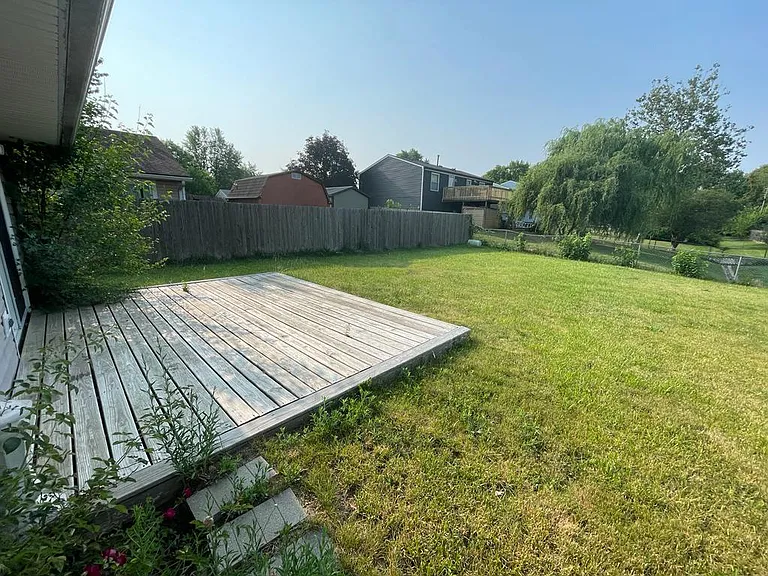 5249 Yucatan Dr — Photo 7