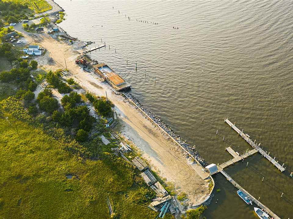 1st image of 300 N Beach Ave