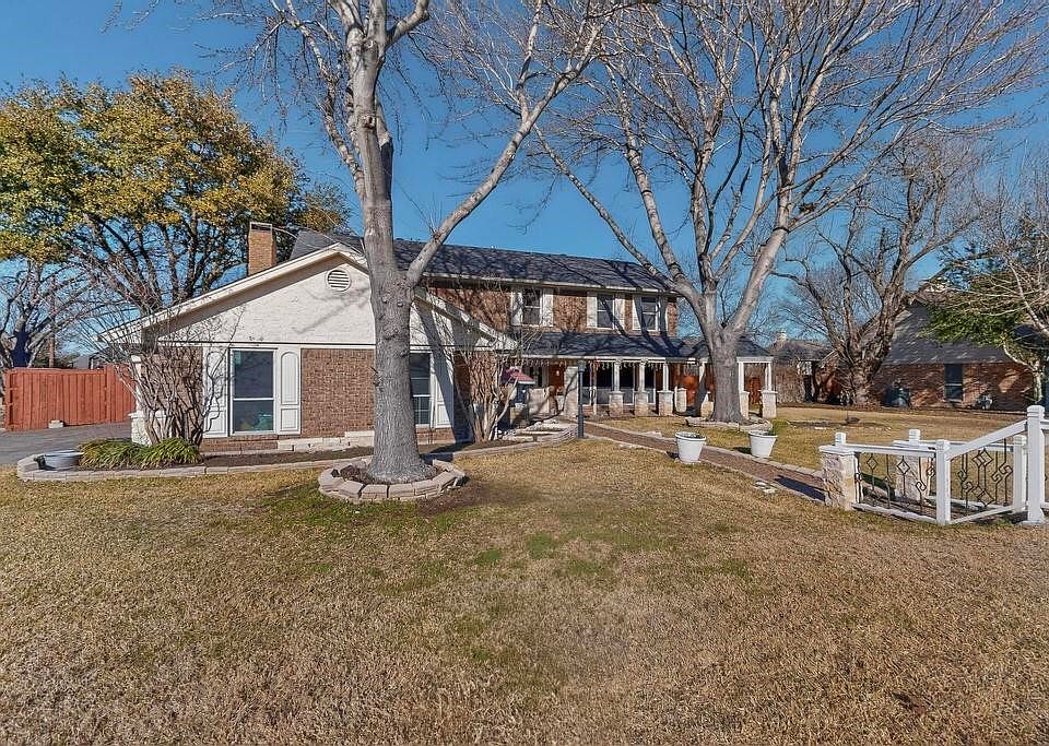 1st image of 100 Fieldcrest Loop