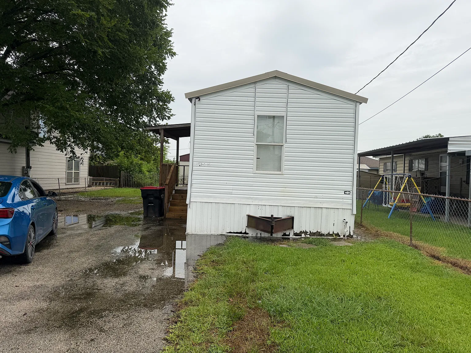 3 bed, 1152 sqft, $1,300 — Photo 2