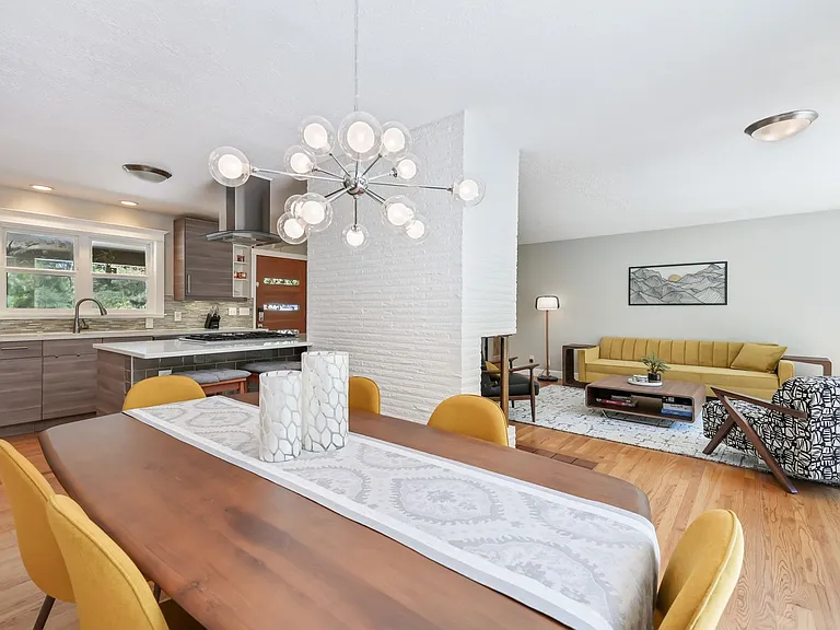 5530 SW Logan Ct — Photo 11