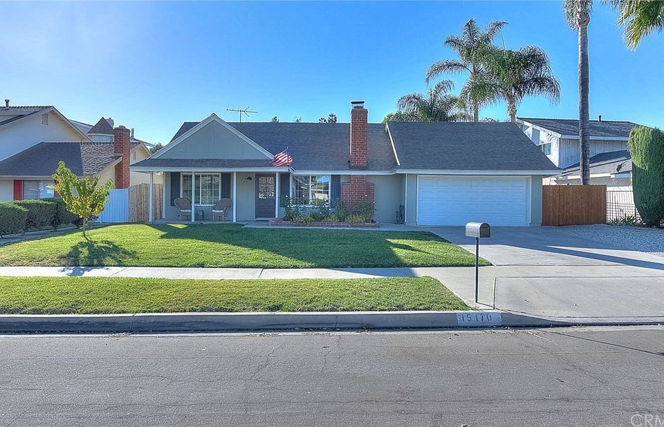 1st image of 15170 Oakwood Ln