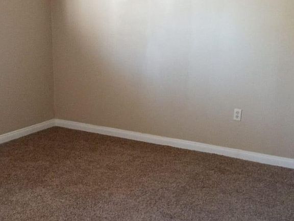 5th image of 877 Orange Ave