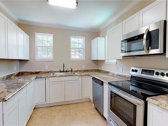 4th image of 104 E Ward Ave