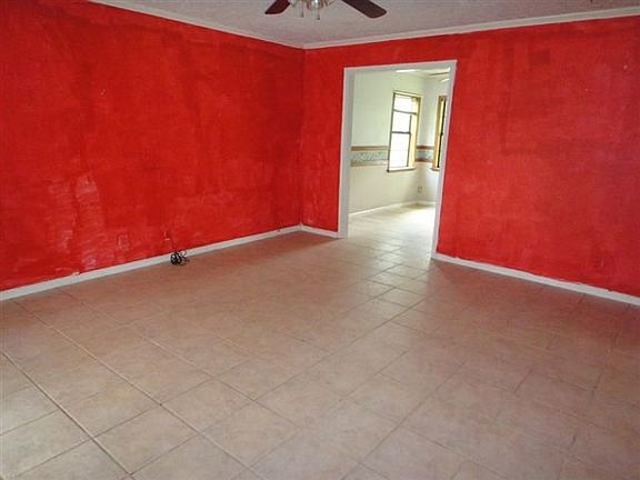 2nd image of 13455 Thousand Oaks Dr