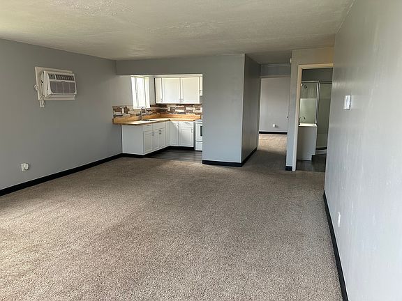 4th image of 1745 Jefferson Ave #1
