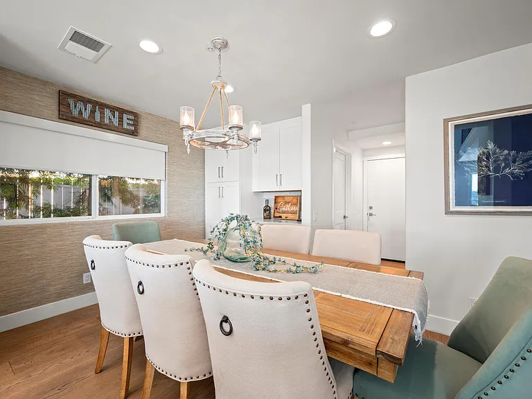 421 Calle Robles — Photo 17